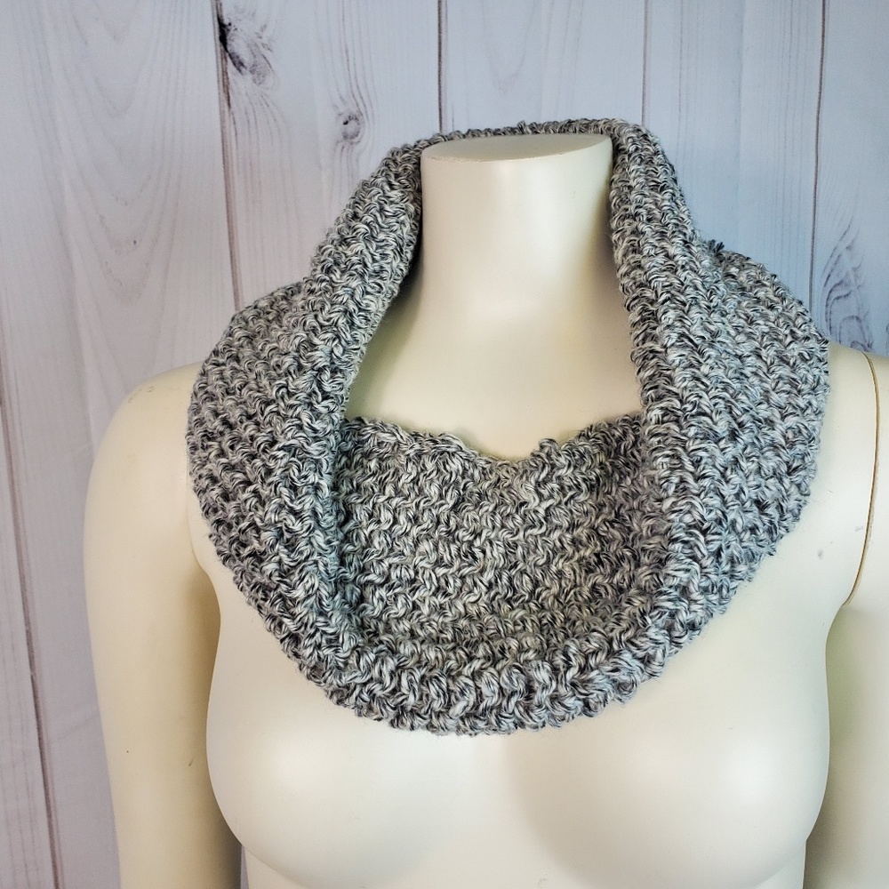 Infinity Scarf - Picture 3 of 4